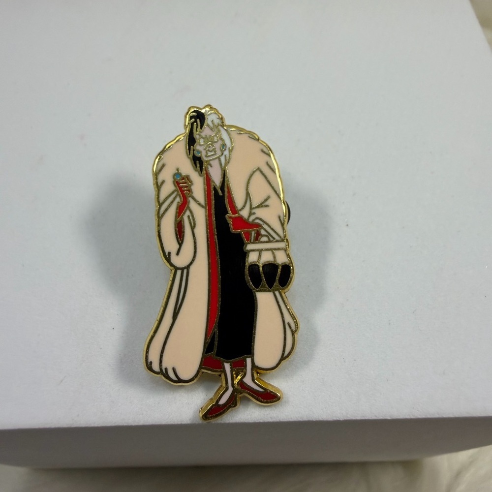 💙3/$20💙 DISNEY TRADING PIN Cruella Deville